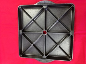 Mini scone pan Mini scone pan