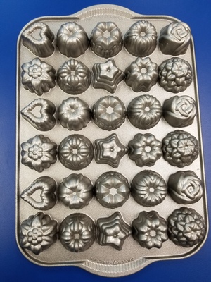 Bundt Tea Cake & Candy Pan Bundt Tea Cake & Candy Pan