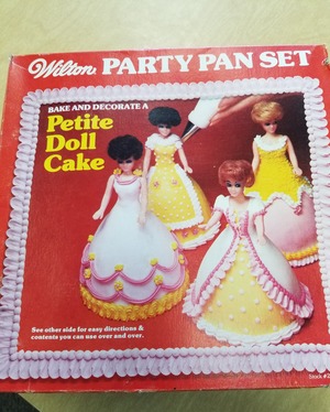 (Petite) Doll Cake (Petite) Doll Cake